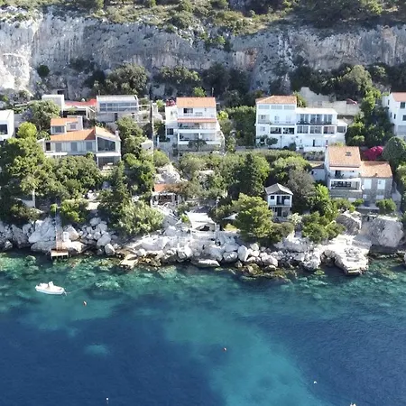 Marcelina Hvar Apartment *